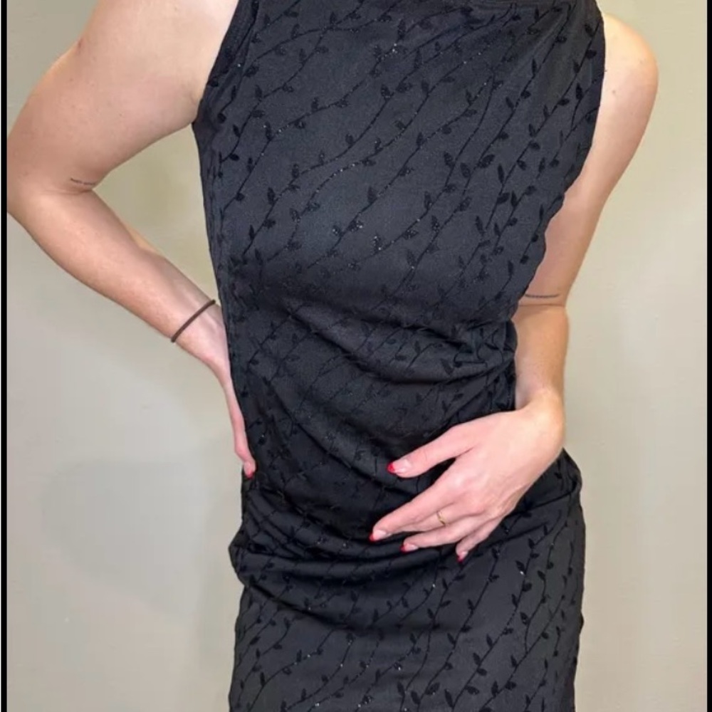 Adams Elegant Black sleeveless Dress